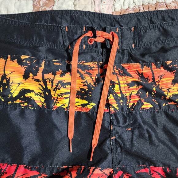 JOE BOXER Mens' Size 38  Waist Swim Suit-Sunset and Palm Trees - Picture 5 of 7